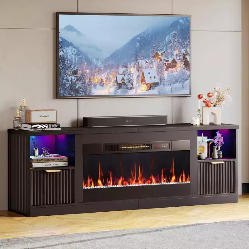 Meuble TV cheminée cannelé et brillant de 70 po avec cheminée de 36 po