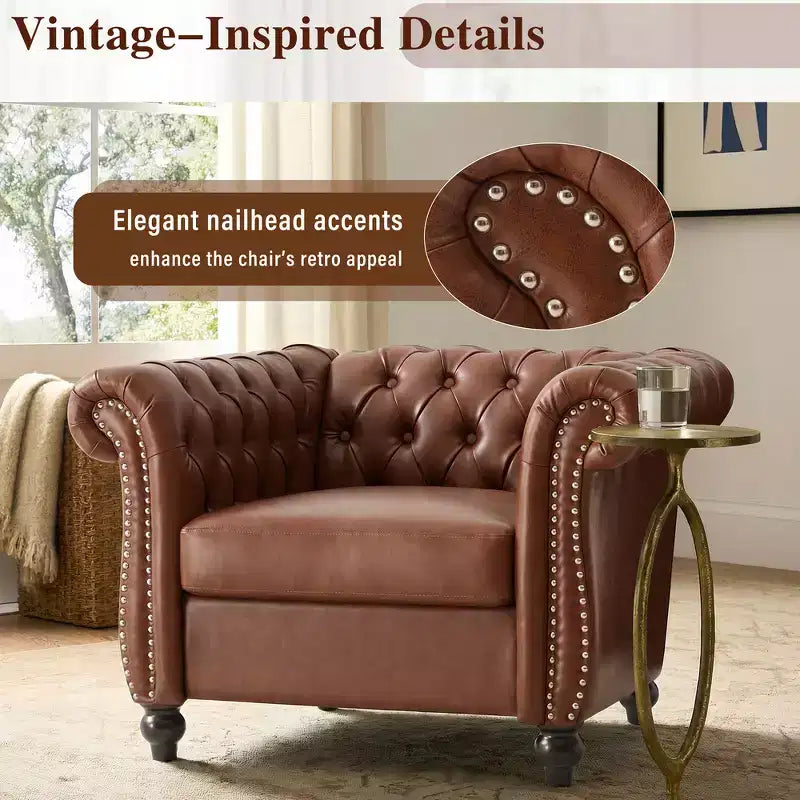 Fauteuil club Chesterfield avec accoudoirs arrondis, garniture cloutée et pieds en bois massif