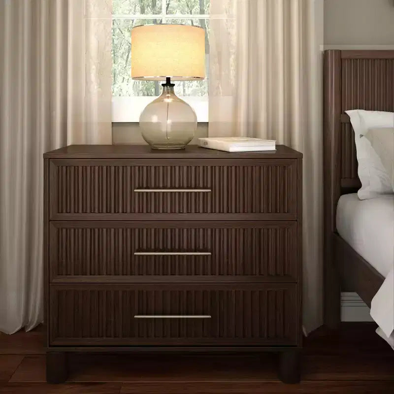Commode 3 tiroirs cannelés avec poignée en laiton